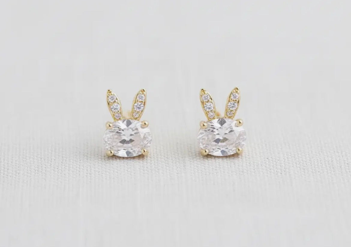 Macyn bunny studs
