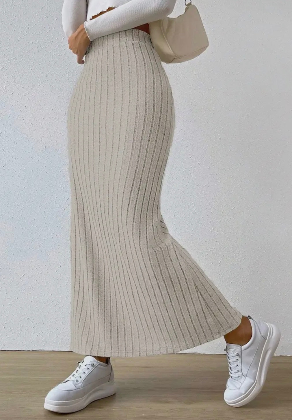 Sweetheart high waist skirt