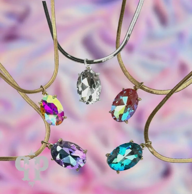 Oval rhinestone necklace
