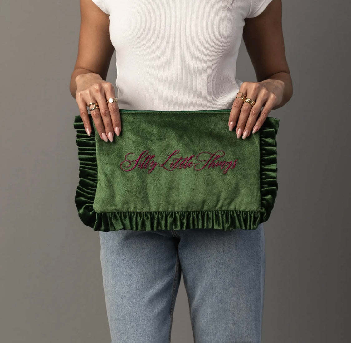 Ruffled Travel Bag