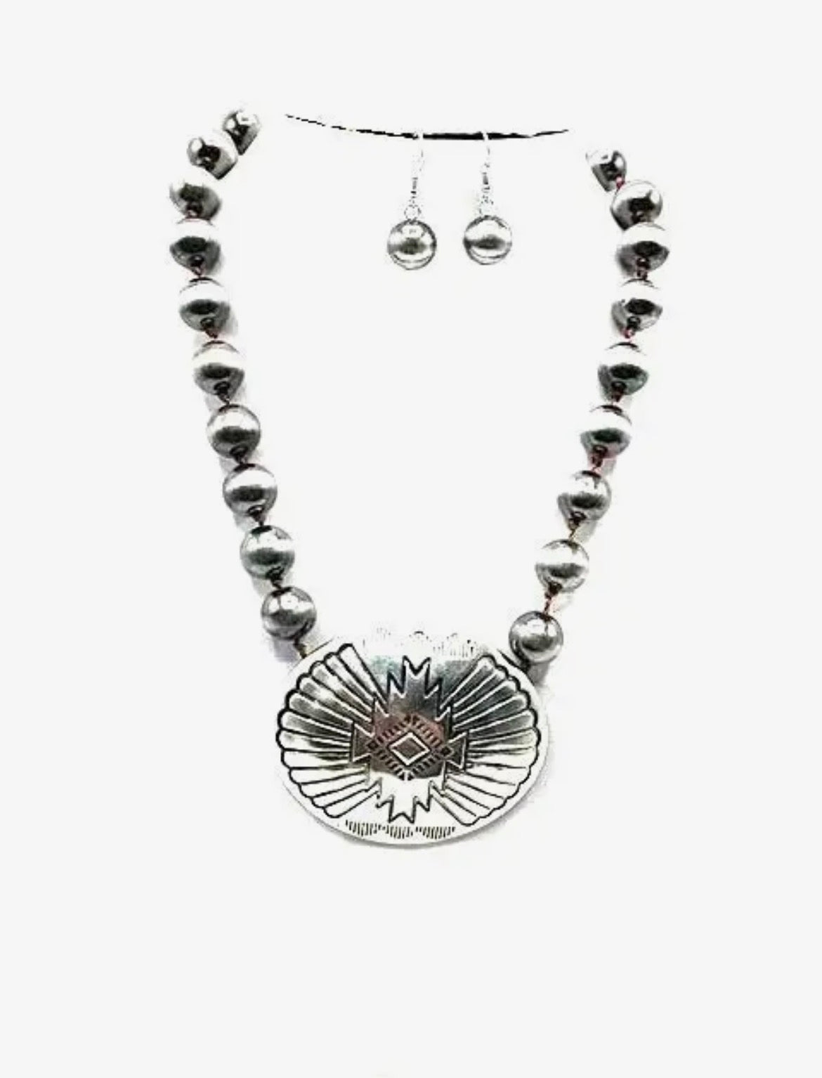Western poncho pearl necklace set