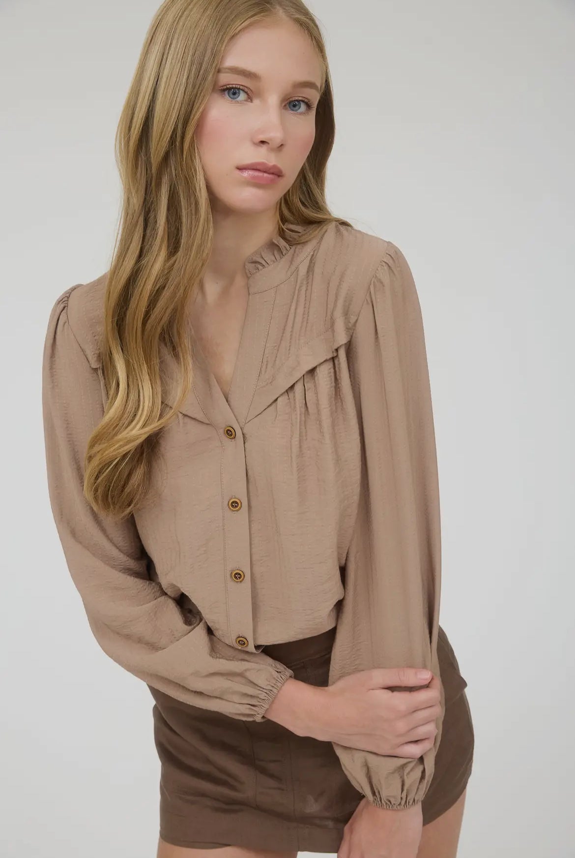 Scallop short sleeve crop