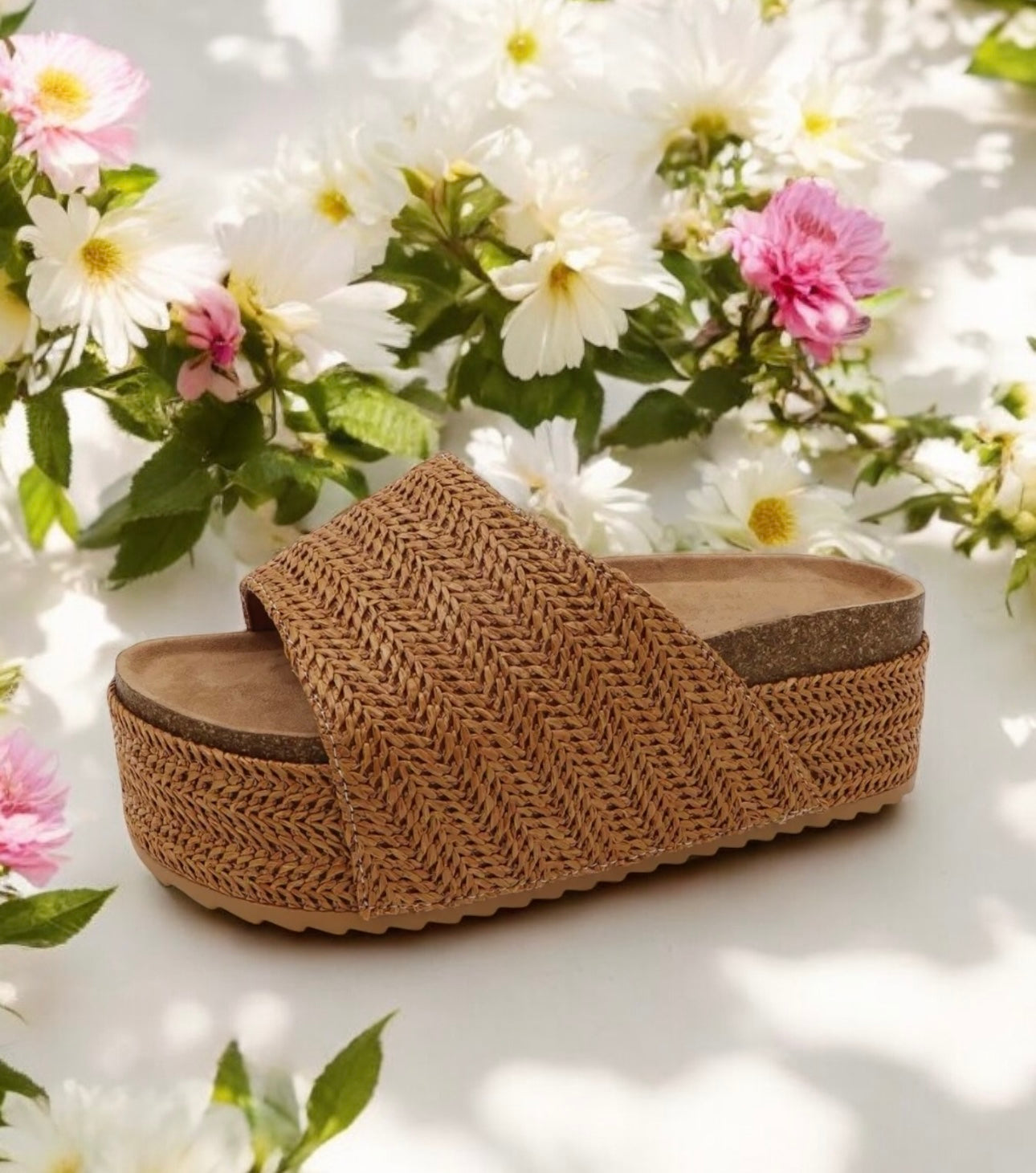 Platform straw sandal