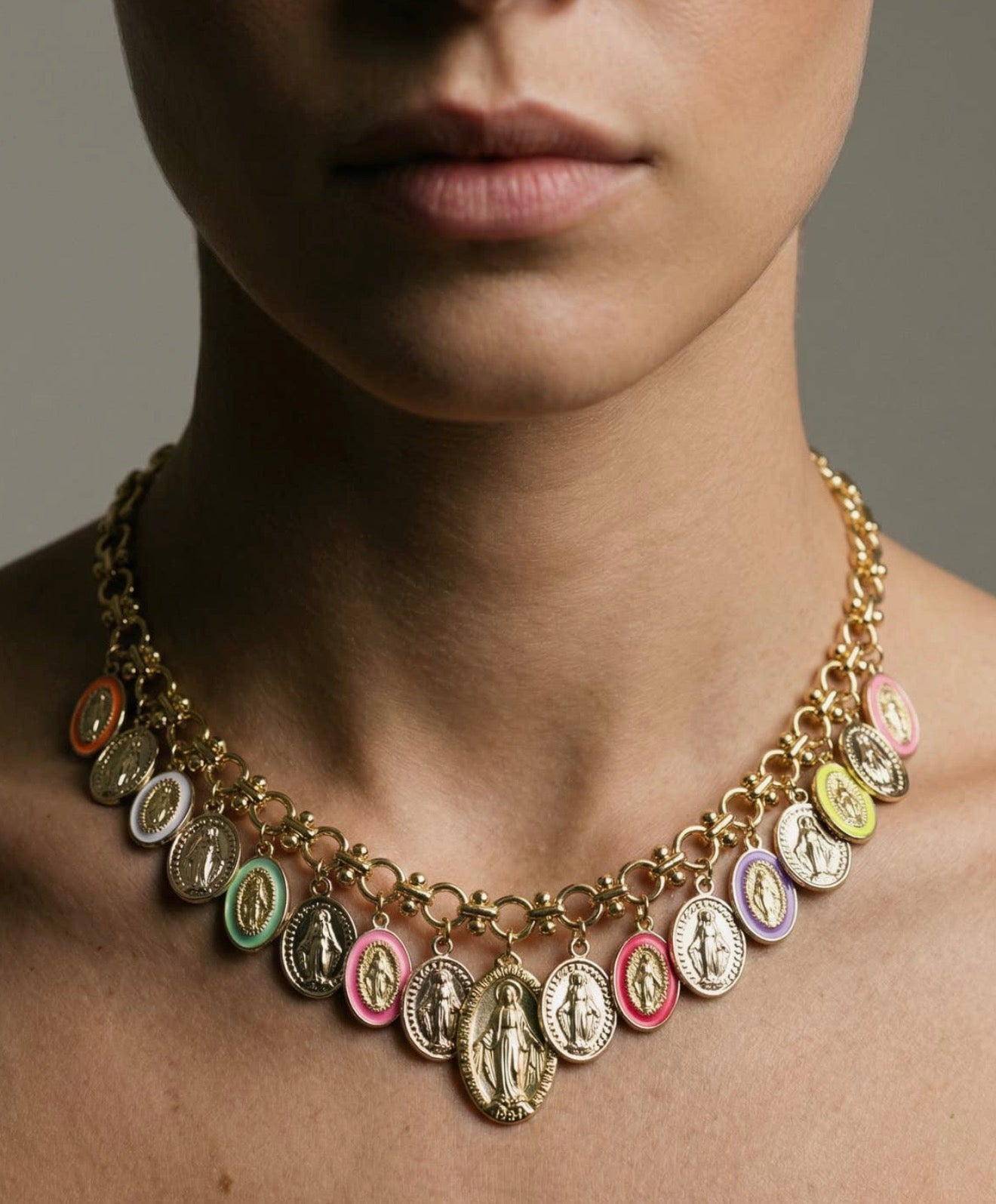 Miraculous royal necklace