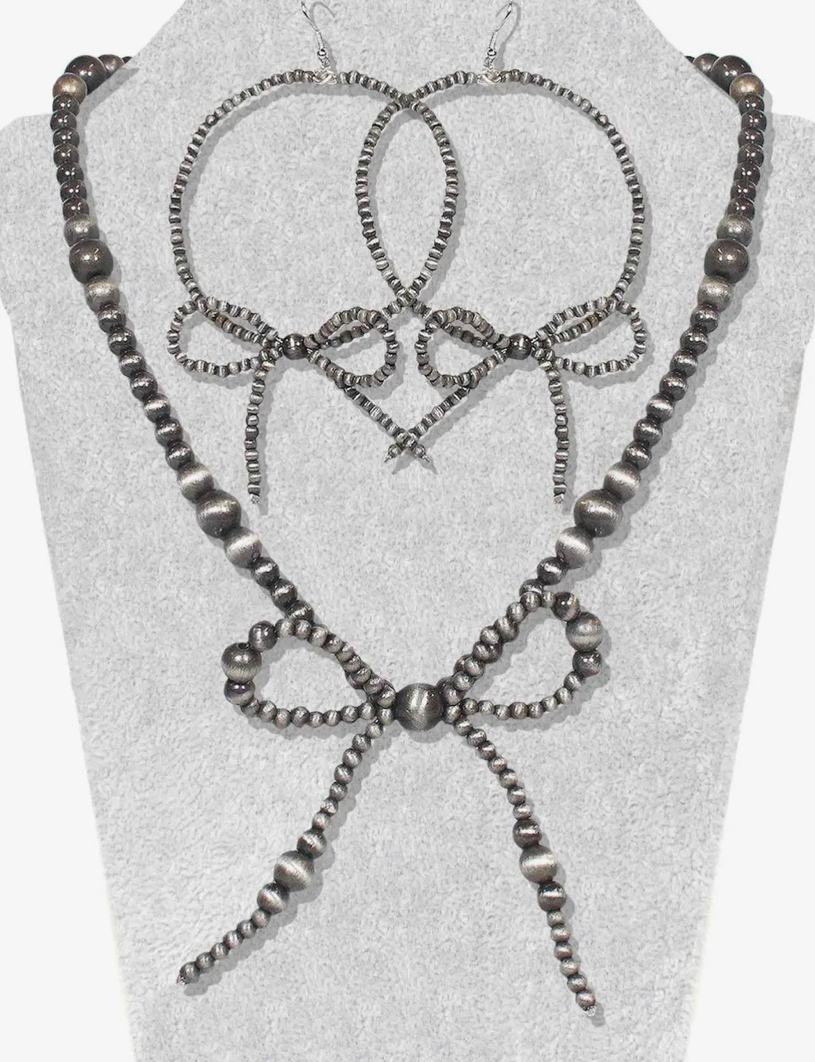 Ribbon Navajo pearl set