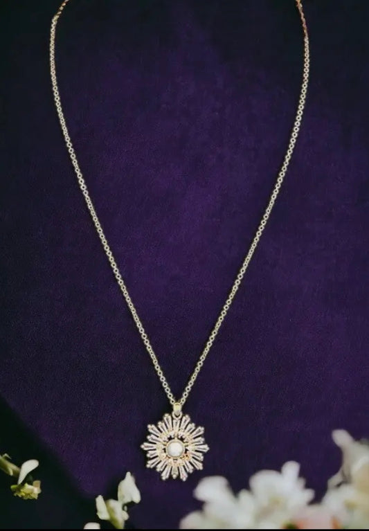 Floral pendant necklace