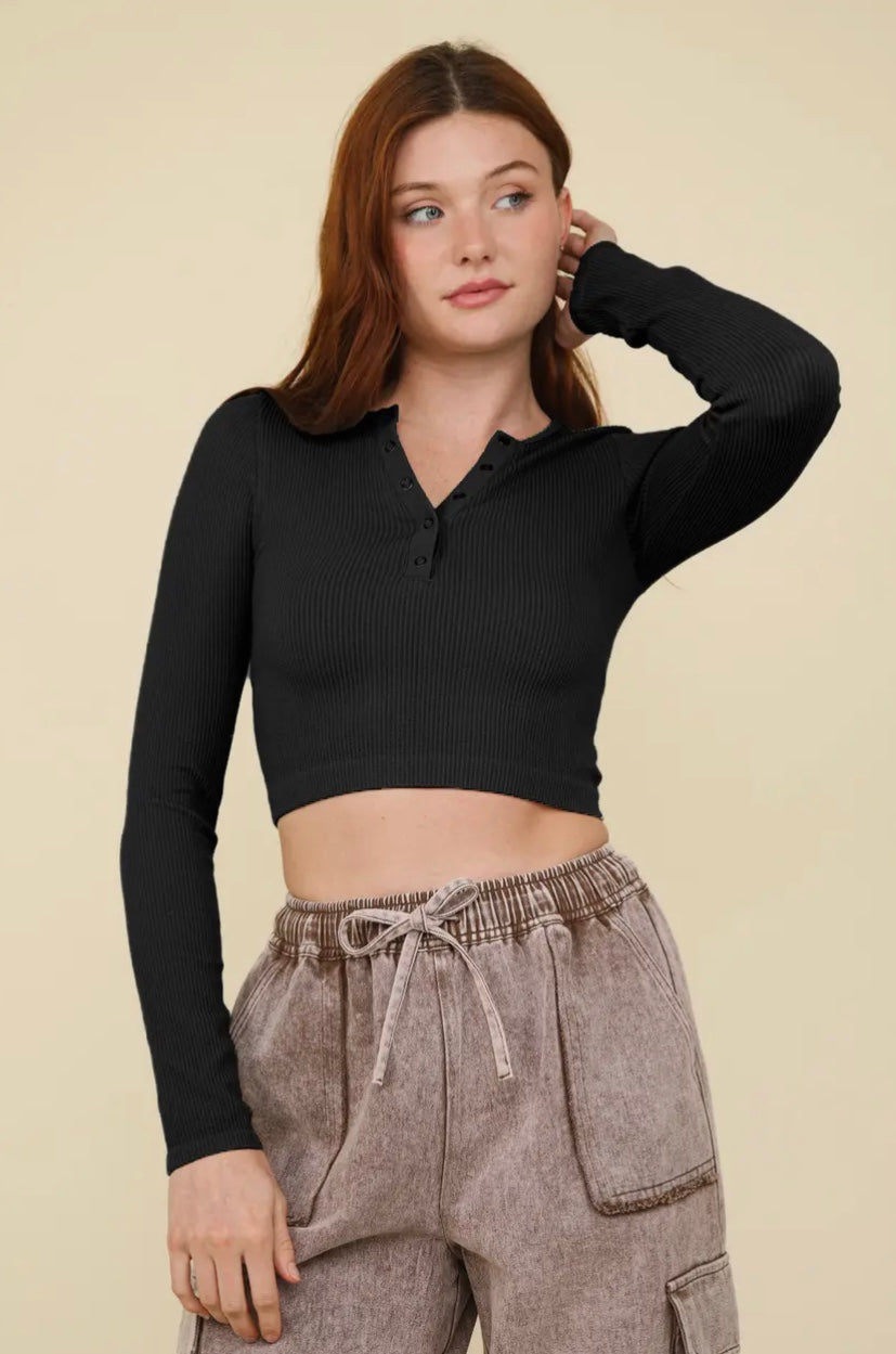 Henley long sleeve crop