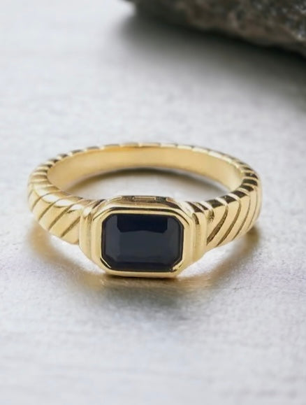 Braided Gold Onyx Ring