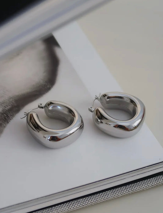 Silver u hoop earrings