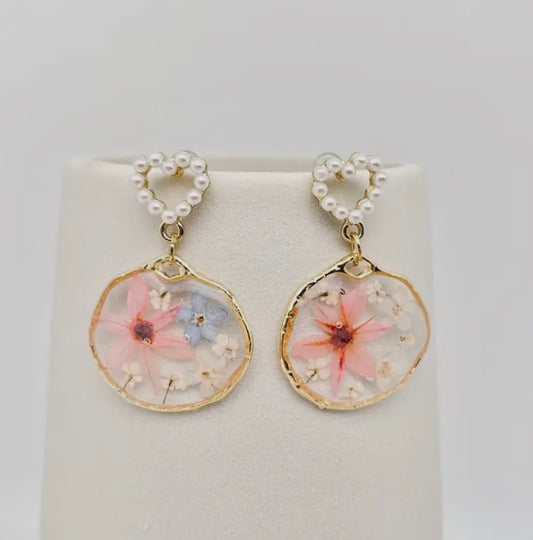 Queen Anne dry rose dangle