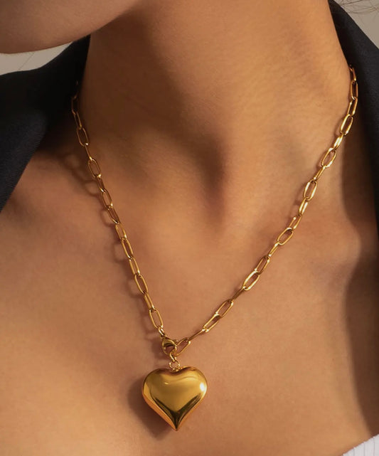 Paris 18K Gold Heart Necklace