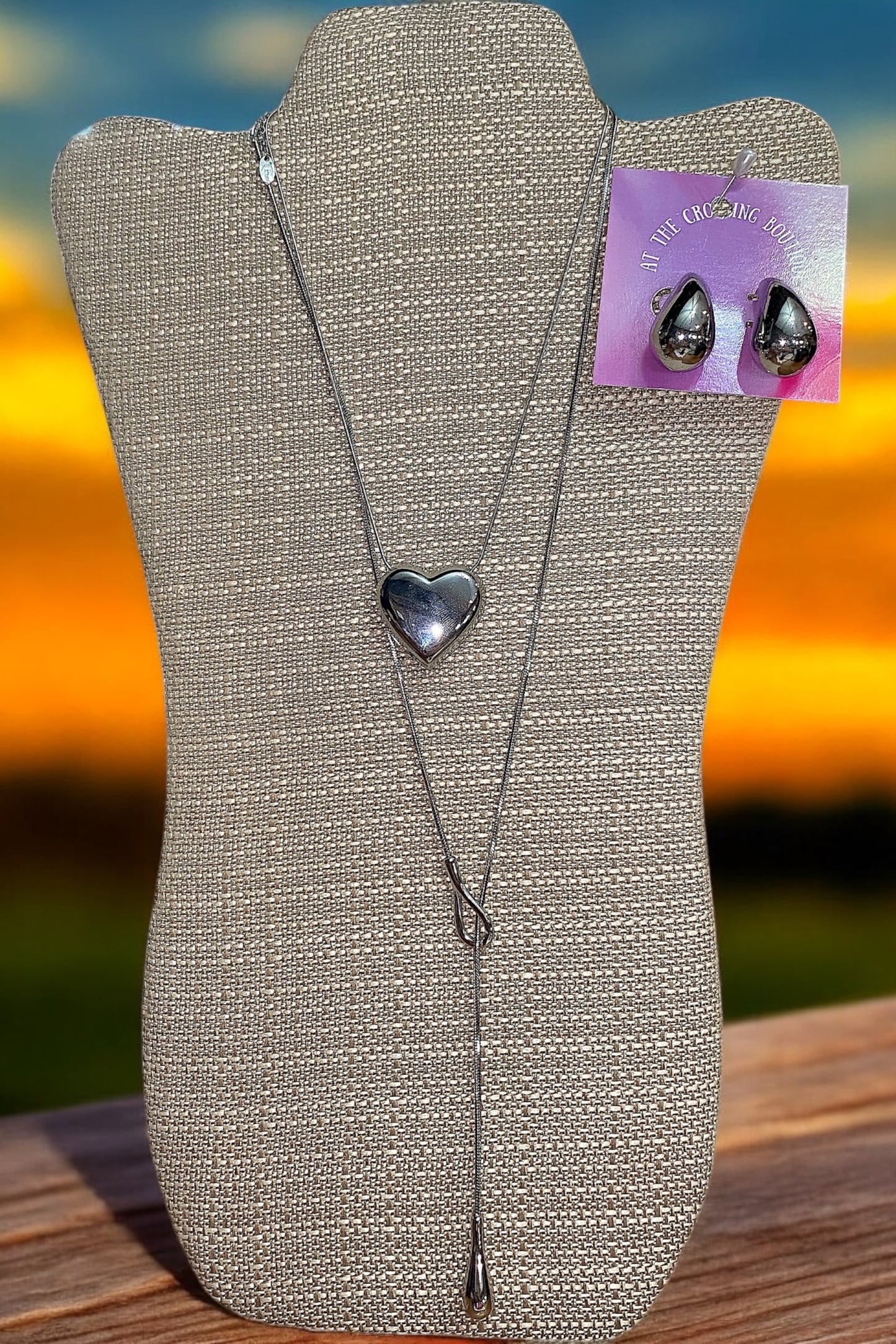 Perfect Silver Necklace & Earrings