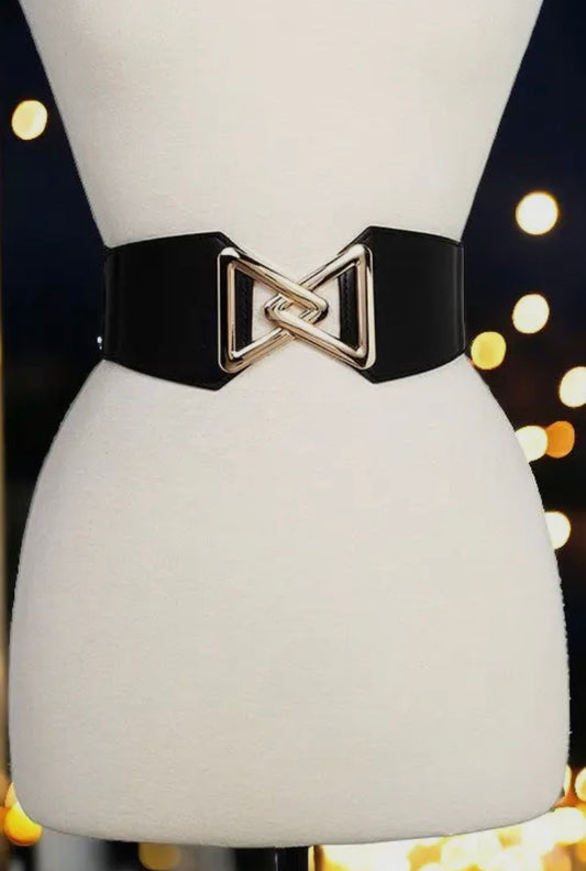 Triangle intertwined belt