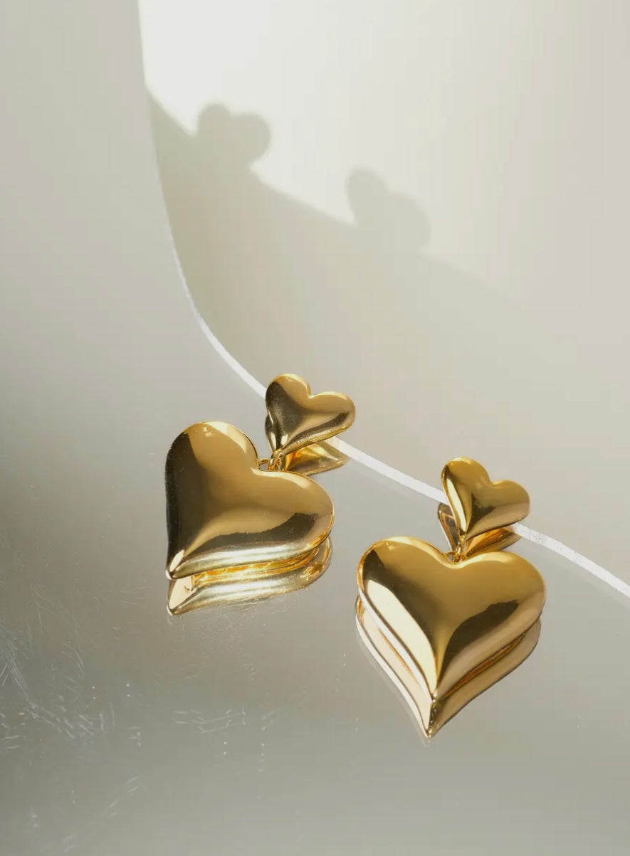 Classic heart earrings