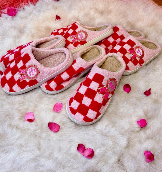 Pink checkered patch slippers