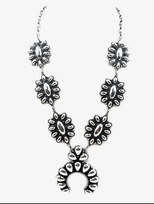 Squash blossom necklace set