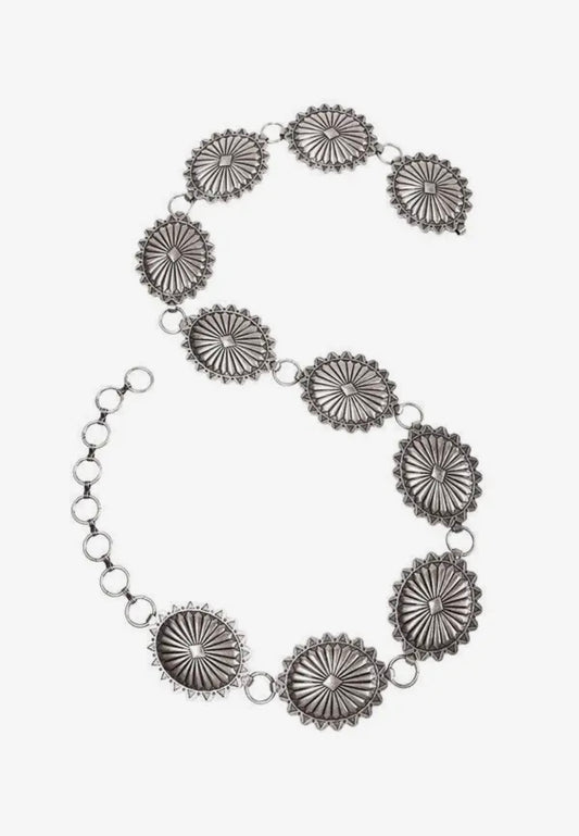 Metal oval concho belt