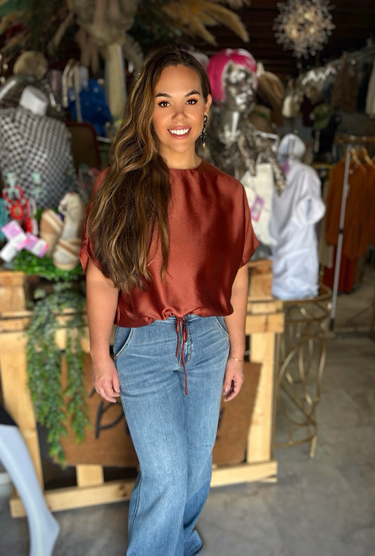Round neck short sleeve top