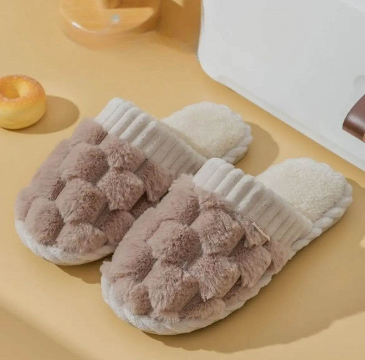 Cloud puff slippers