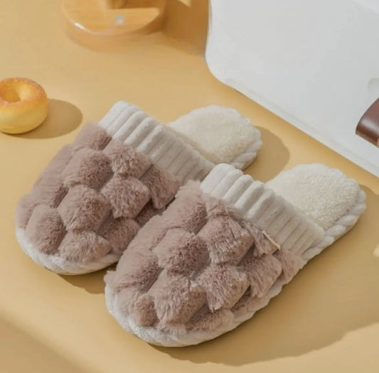 Cloud puff slippers