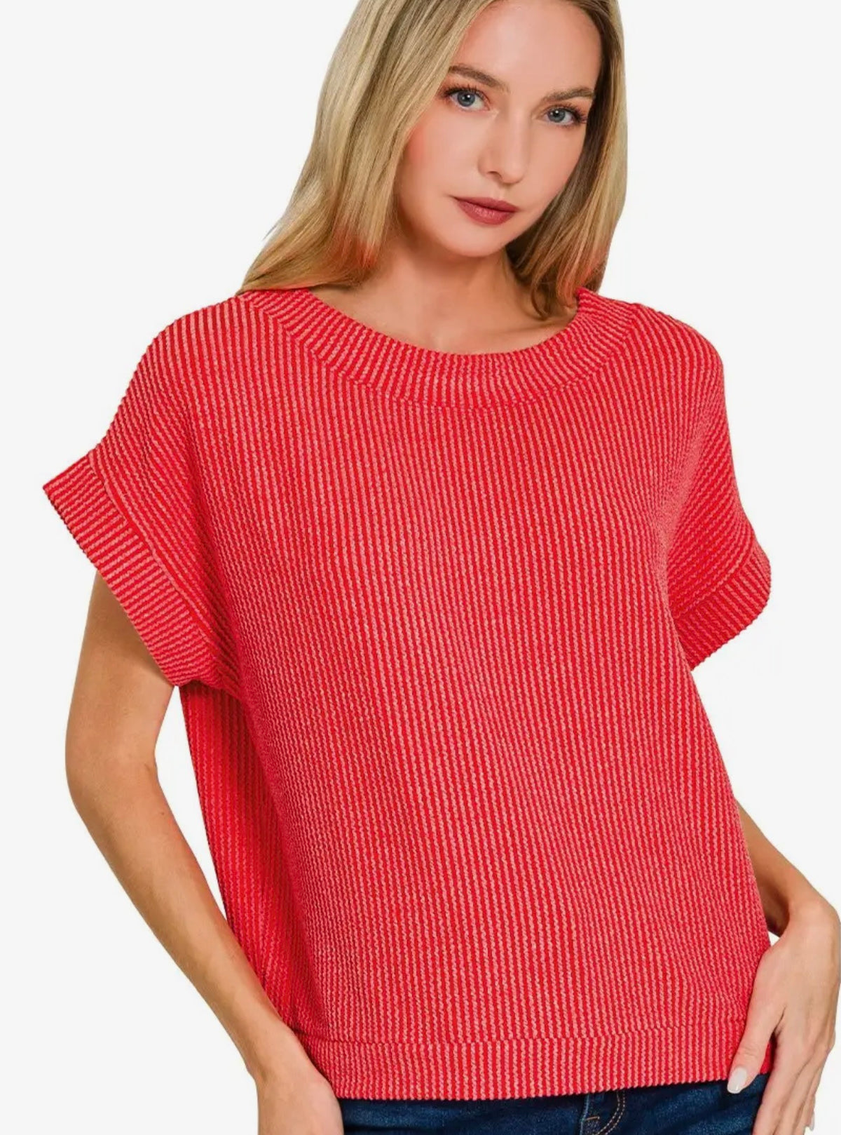 Raised rib cap sleeved top