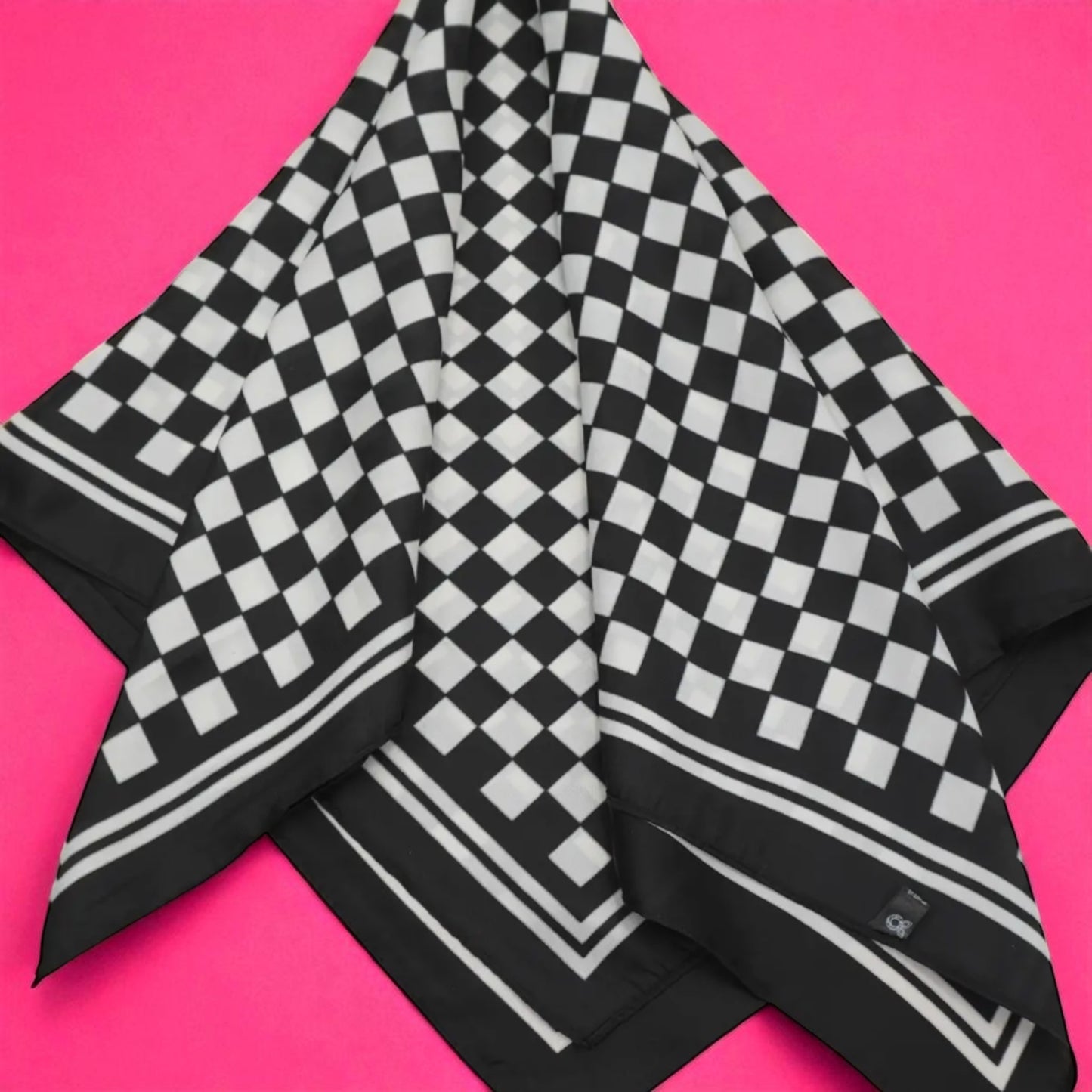 Checkered board wild rag